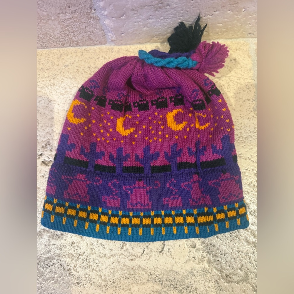 90s Poppy Gall Wool Mountain Ladies & Ewe Purple Pink Winter Ski Hat w/ Tassel